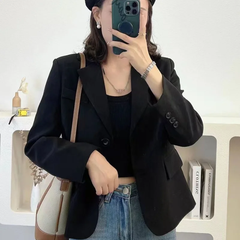 Jacket for Women Short Ccropped Casual Spring Clothing Korean Blazers Fall Outfits Trend Womens Blazer Suits Tailoring 2024 Coat