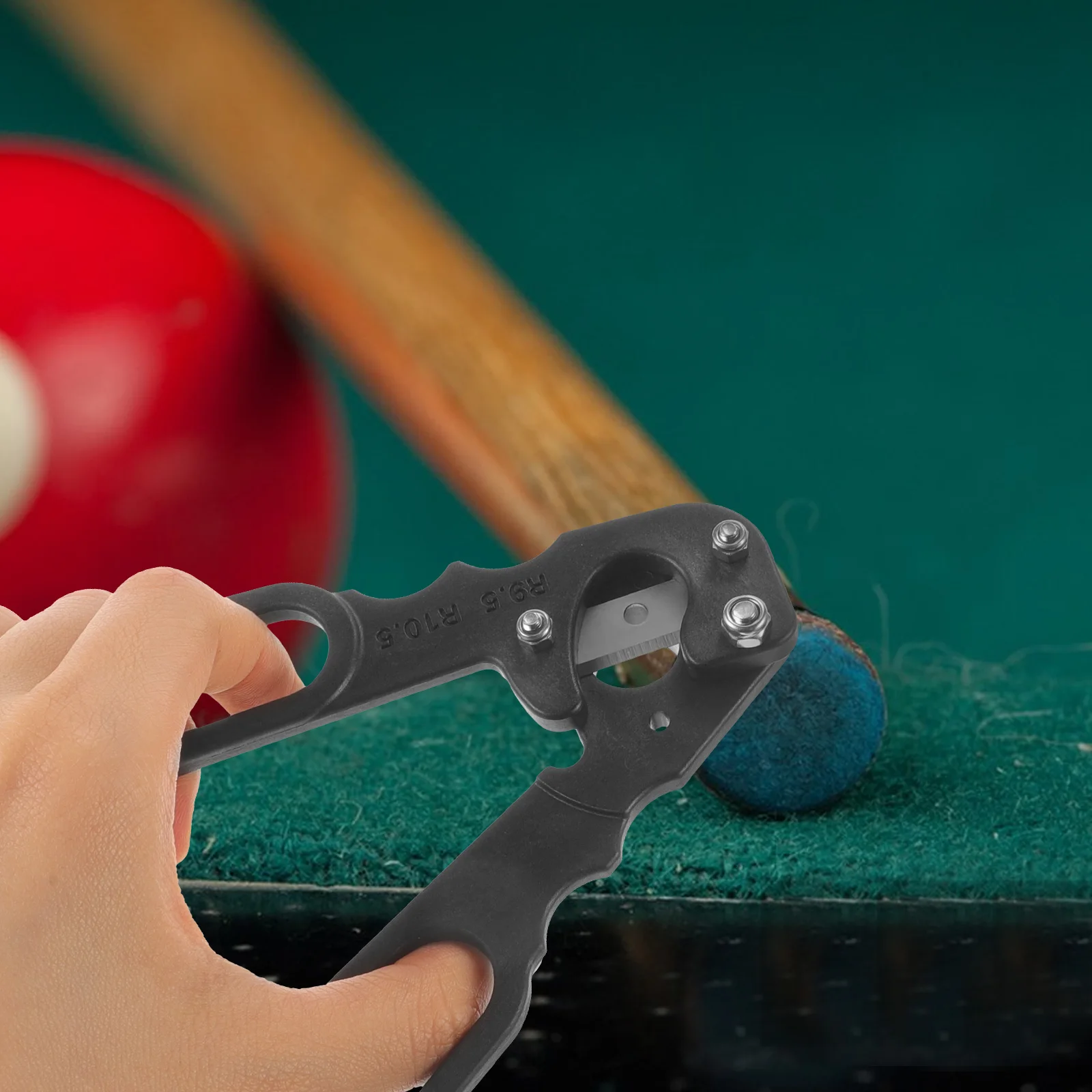 

1Set Cue Tip Scissor Tool Portable Ergonomic Design for Accurate Tip Replacement Compatible with Most Billiard Cues