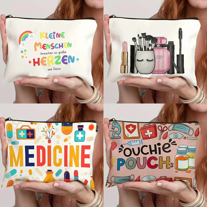 

1pcs Vintage Pattern Portable Fashionable Gift with A Zipper A Cosmetic Bag for Sisters Pencil Case for Students