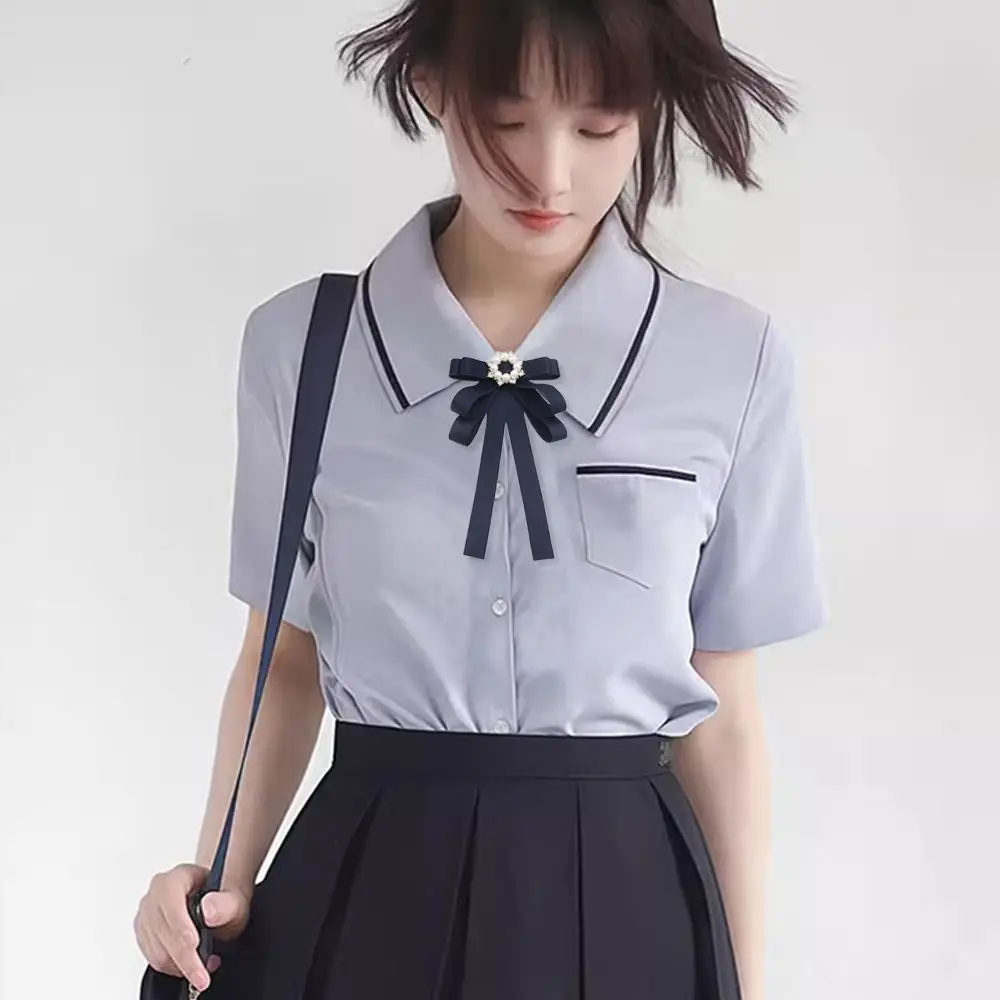 Fashion Alloy Bow Tie Jewelry Accessories Rhinestone Necktie Neck Decoration Bowknot Brooches for Student