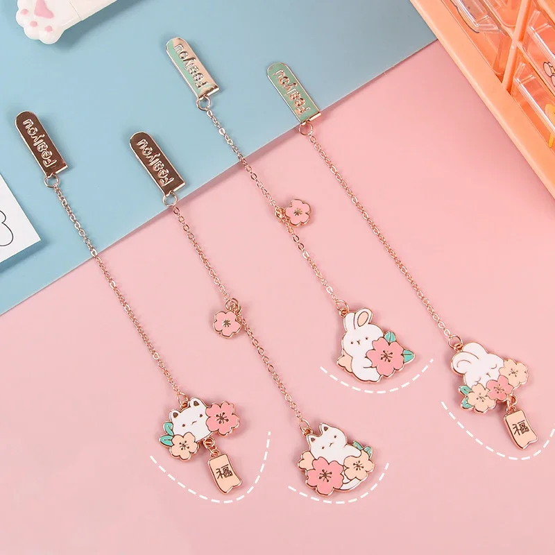 Cute Chain Pendant Bookmarks Kawaii Cherry Blossom Book Page Holder for School Korean Stationery Reading Tools Office Supplies