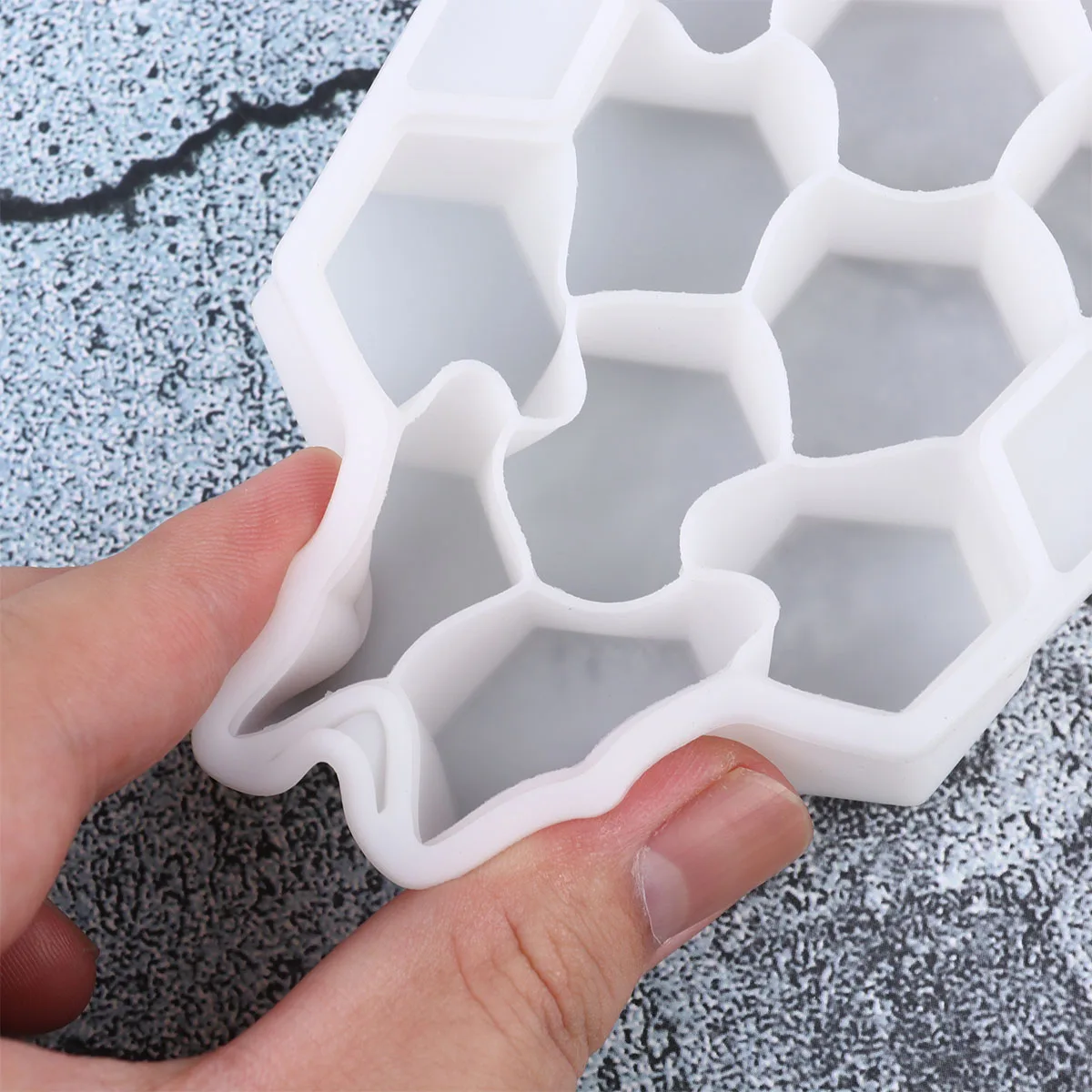 

2pcs 12 Grids Honeycomb Shape Ice Mold Silicone Ice Making Mould For Diy Pudding Jelly Treats Kitchen Refrigerator Tools