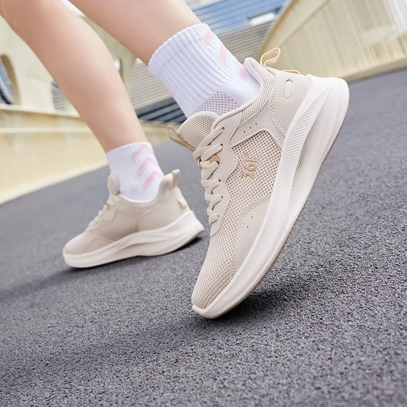 361 Degrees Women Running Sports Shoes Casual Summer Comfortable Breathable Lightweight Non-Slip Entry-Level Sneakers 682422248F