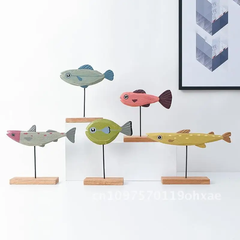 

Retro American Wooden Fish Decoration Hand-Painted Solid Wood Desktop Counter Decor for Home Bedroom Children's Room Living Room