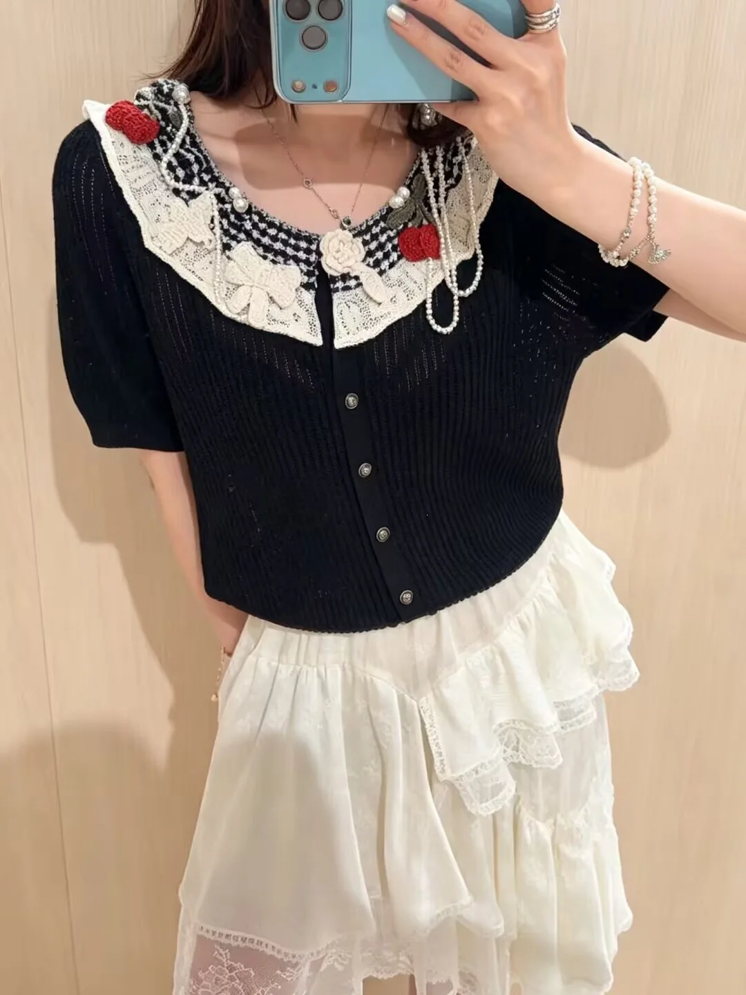High-End European Style Sweet  Cherry Flower Short Sleeve Knitted Open Cardigan Hand Crocheted Color Block Design Women'...