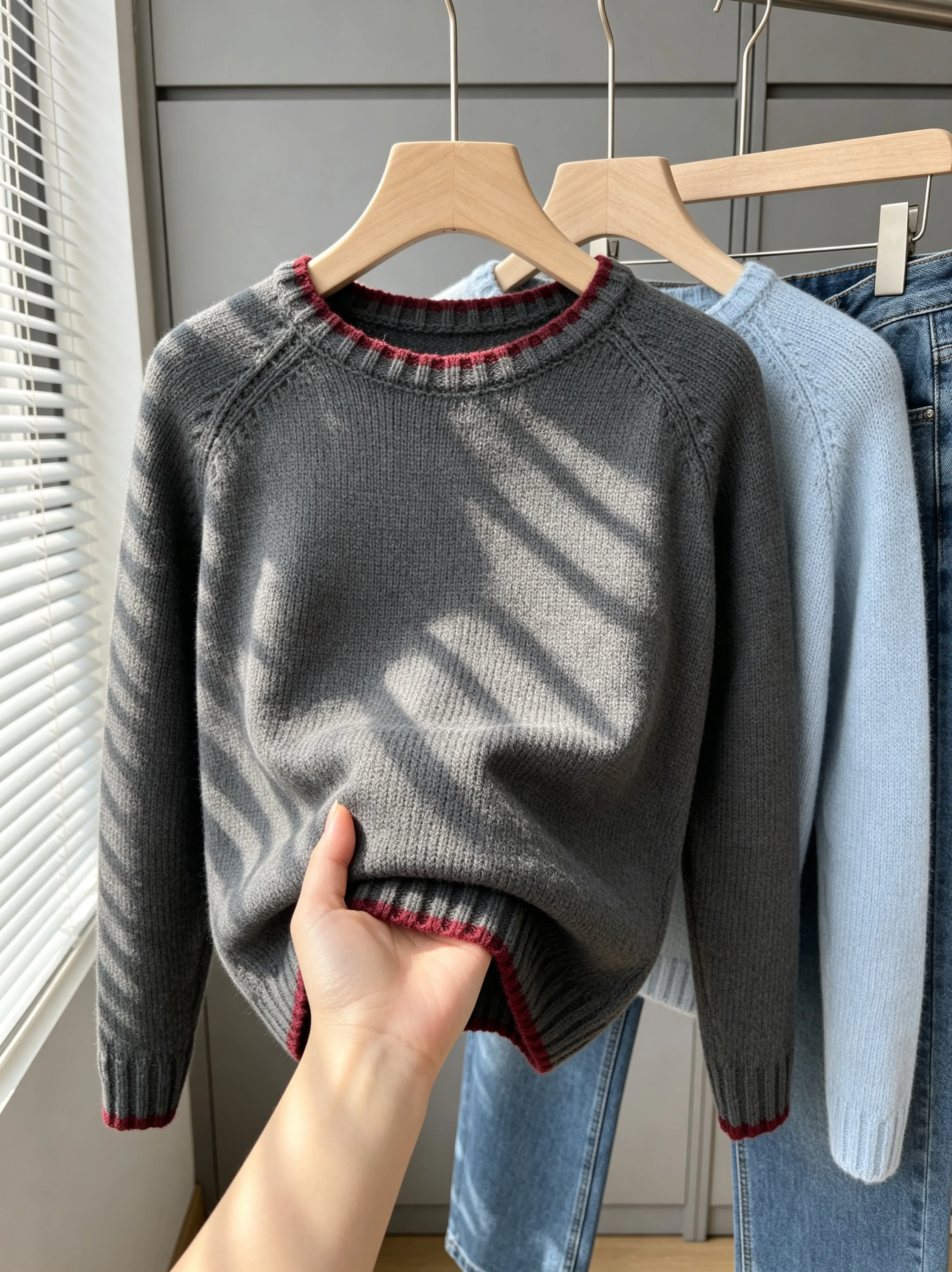 Plus Size Women Raglan Sleeve Sweater Contrast Trim Crew Neck Knit Pullover Cozy Loose Fit Long Sleeve Fall Winter Casual