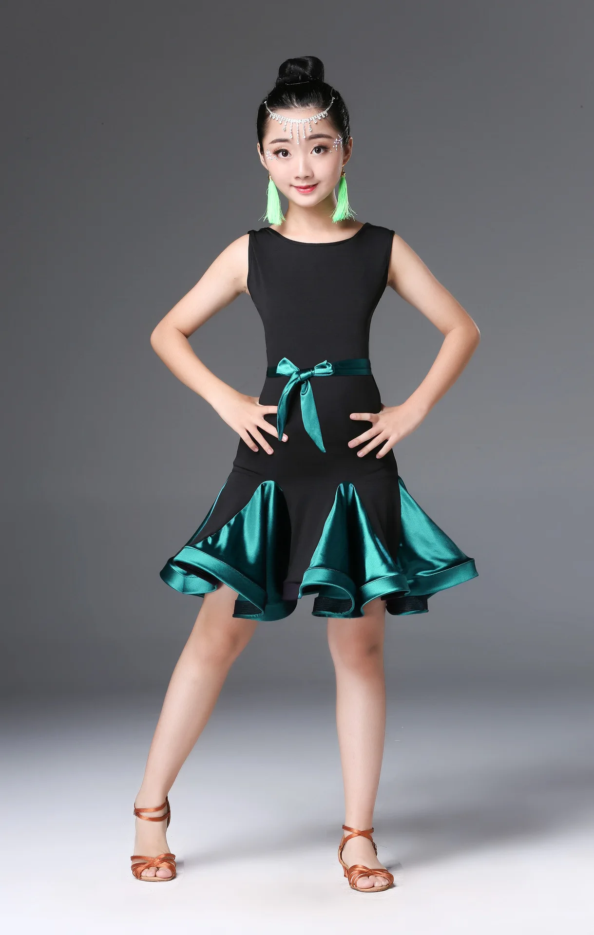 New Children's Latin Dance Practice Dress Performance Costumes Latin Dance Skirt Girls' Long Short Sleeve Dress