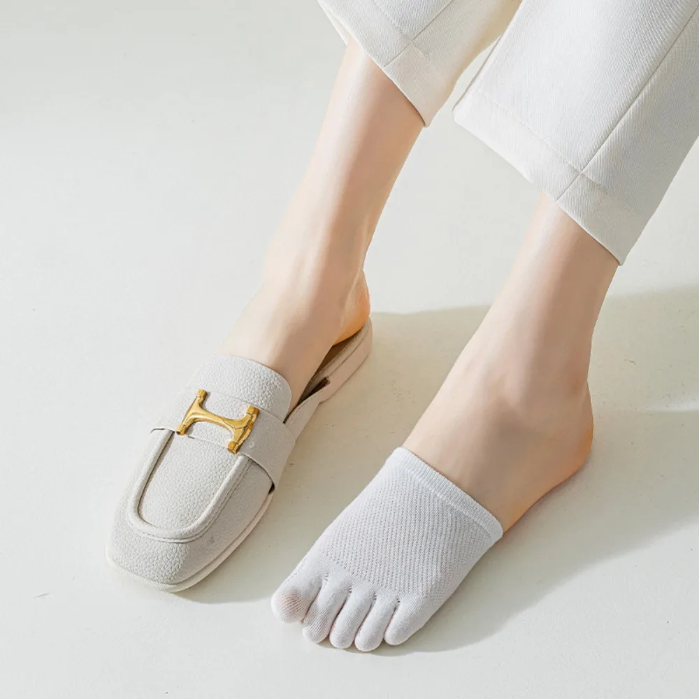 Invisible Half Palm Socks Cotton Elasticity Women Socks Toe Separator Socks Five Finger Socks Mesh Half Insoles Foot Care