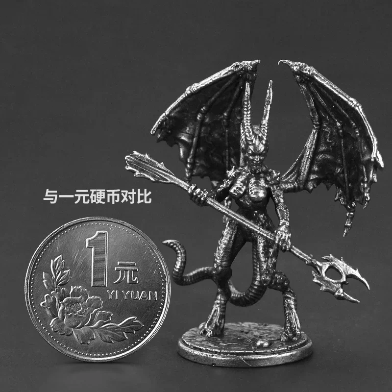 Metalowe wykończenie produktu zabawki piekło demon żołnierz figurki gra planszowa element modelu wnętrza samochodu miniaturowe akcesoria do ozdób