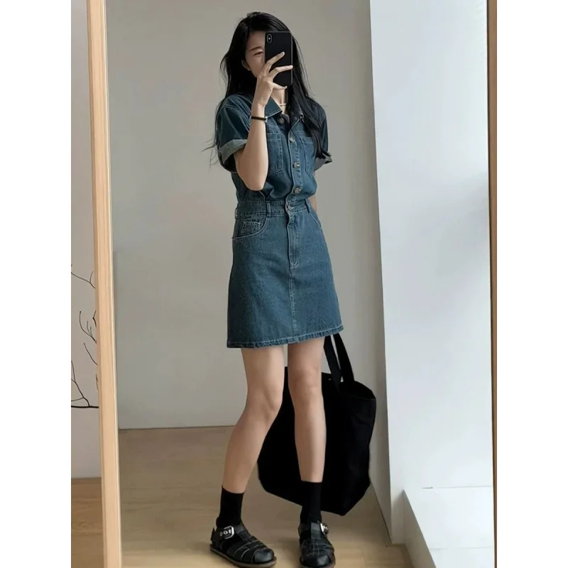 

Summer Retro Hong Style Dress Women, New High-End Feel, Slimming Short Sleeve Dress Petite Figures