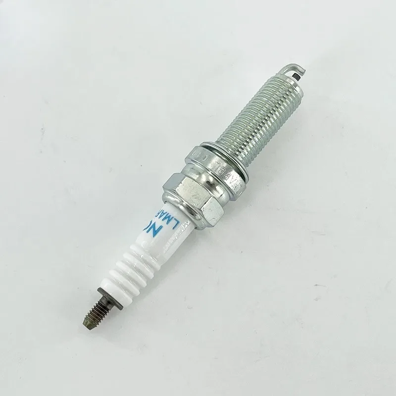 Suitable for Wuyang Hon-da PCX160 LEAD125 Lide Fire Nozzle NSS350 Fosha Spark Plug LMAR8L-9