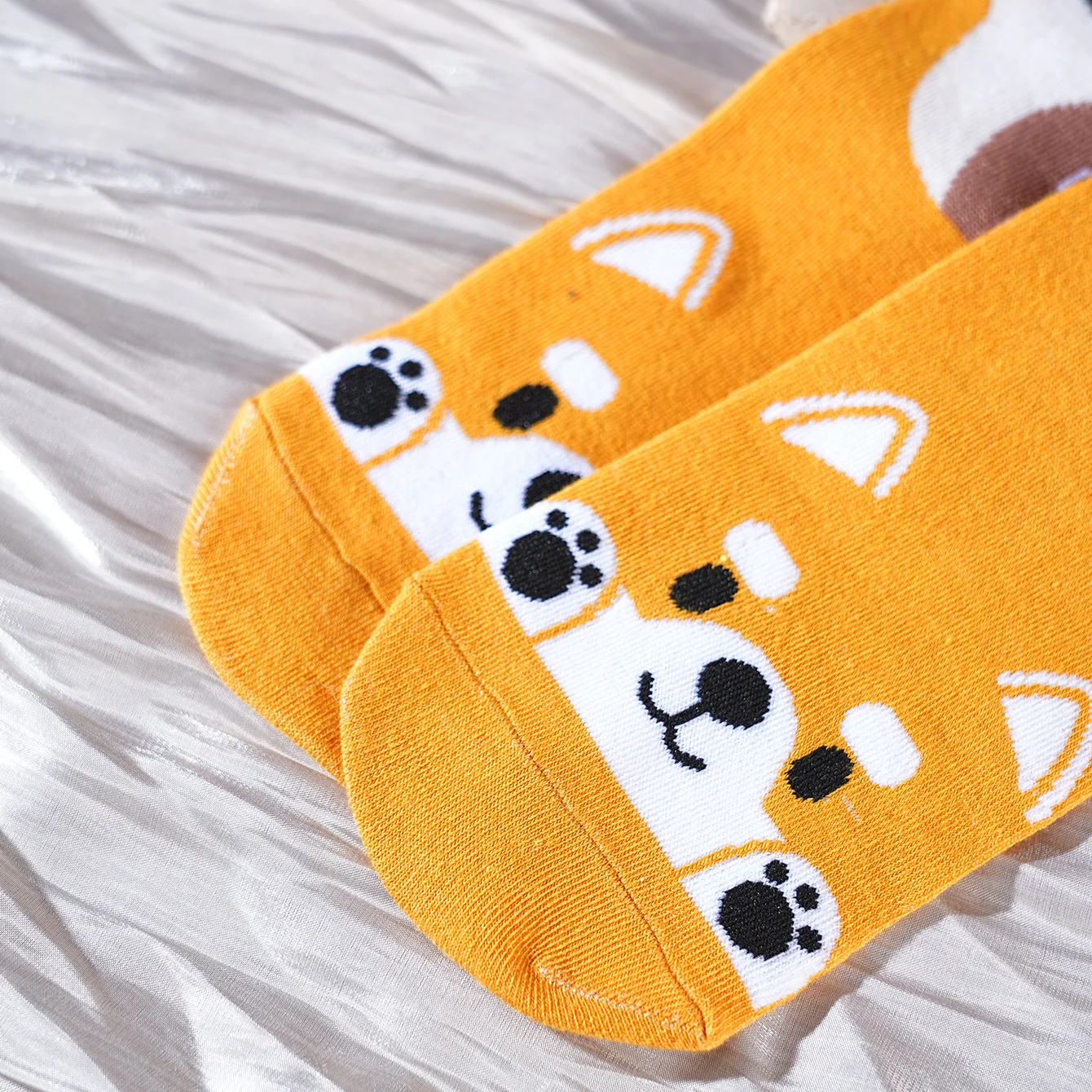 زوج واحد من الجوارب الرجالية القصيرة، مناسبة لكل من الرجال والنساء، جوارب صندوق هدايا للكلاب على شكل حيوانات ملونة وممتعة، طراز عصري أوروبي وأمريكي، هدية مبتكرة للحفلات، عيد الحب، عيد الميلاد، نمط الخريف والشتاء، طراز لطيف وممتع، طراز الجذاب