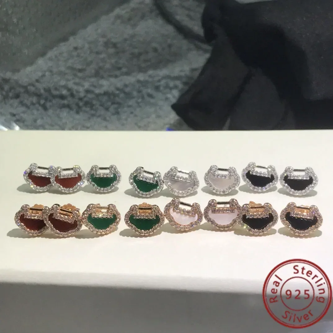 

Versatile QL Earrings: Perfect for Any Outfit