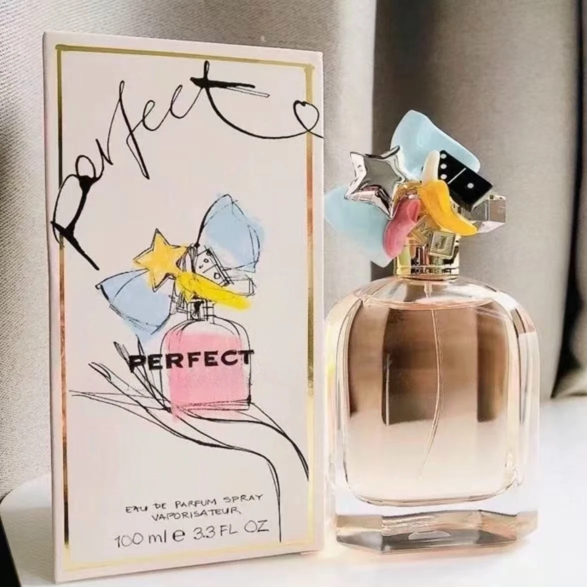 100ML 高級ブランド香水 長持ちする香り 若々しい魅力満載 鮮やかで優しいレディースボディスプレー 毎日の使用に最適