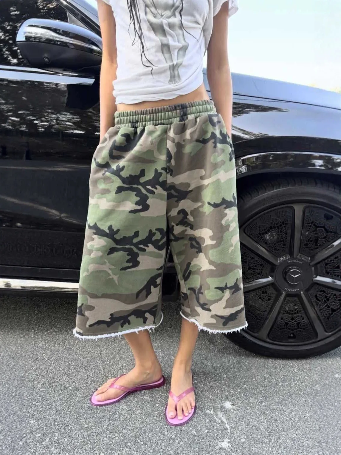 STYLISH LADY Retro Camo Print Loose Sweatpants Shorts 2026 Summer Women Hip Hop Distressed Raw Hem Casual Streetwear Capri Pants