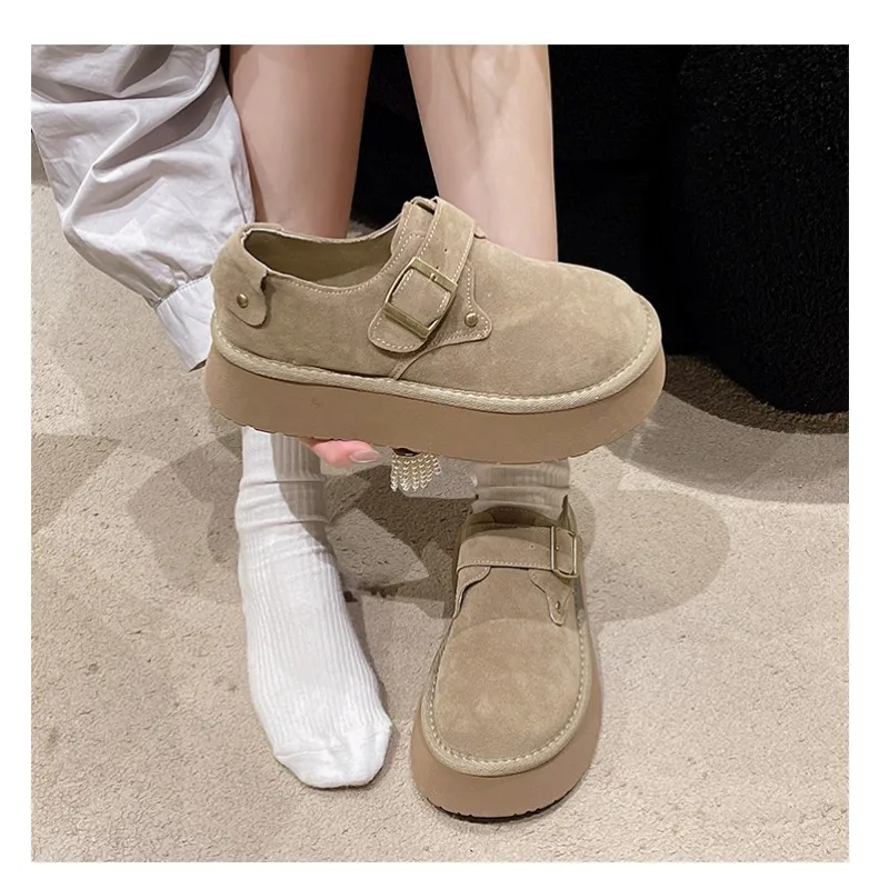 Scarpe da donna piattaforma calzature femminili Sneaker Casual mocassini con punta tonda con pelliccia bocca superficiale Slip-on zoccoli All-Match