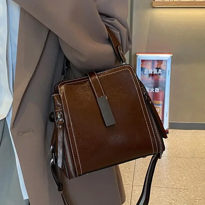 

Real Oil Wax Leather Women's Bucket Bag Casual and Simple Handbag Large Capacity Ladies Cowhide Fashionable Crossbody Tote Bag