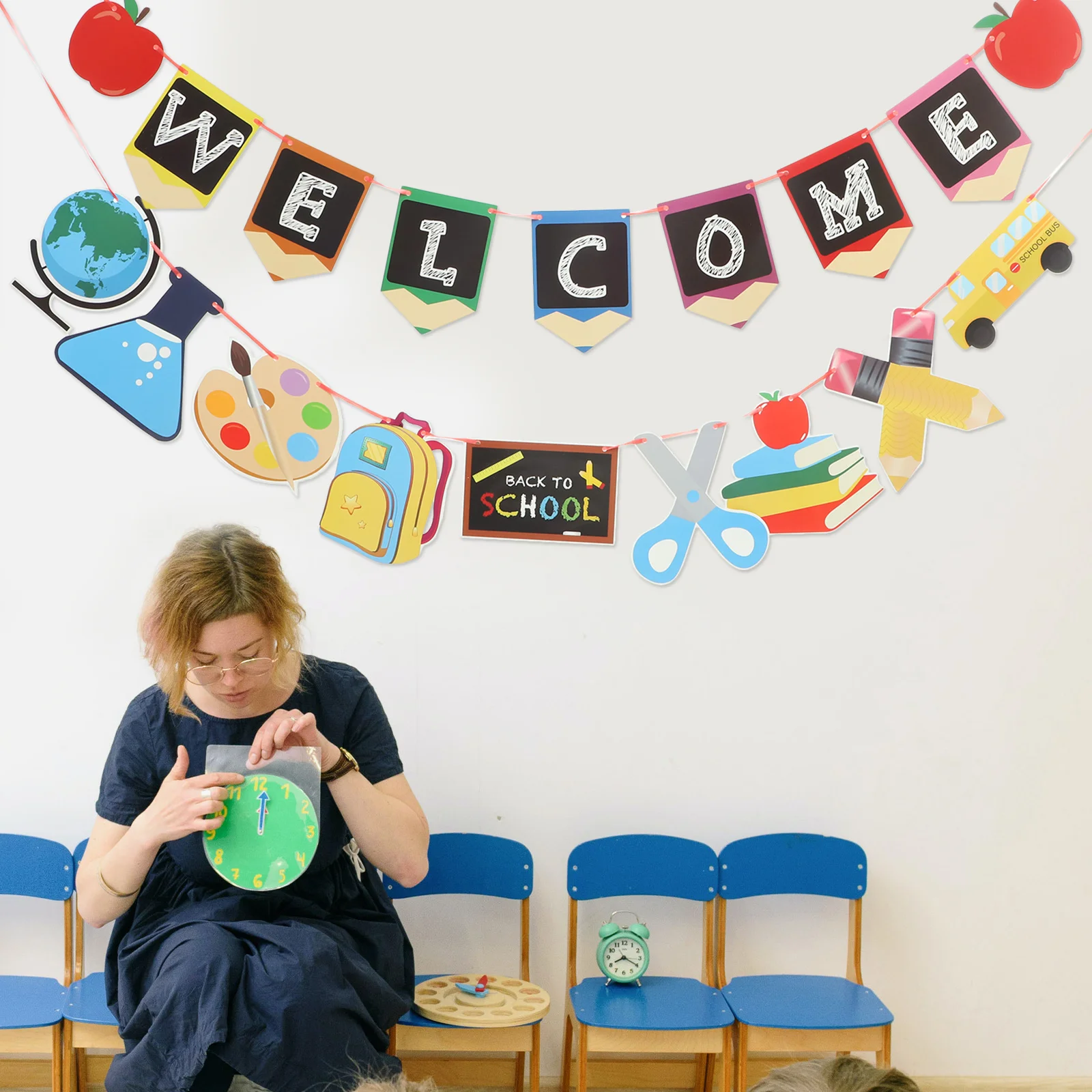 

1Set Welcome Banner Decorative Back to School Party Classroom Walls Window Door Party Scene Props Supplies