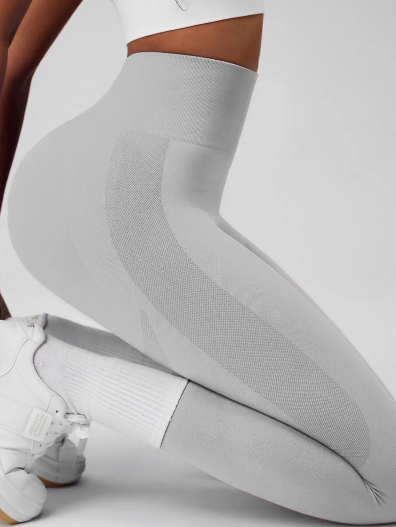 

Women Yoga Sports Leggings Fitness Seamless High Elastic Quick Leggings High Waist Running Workout Pants for Female