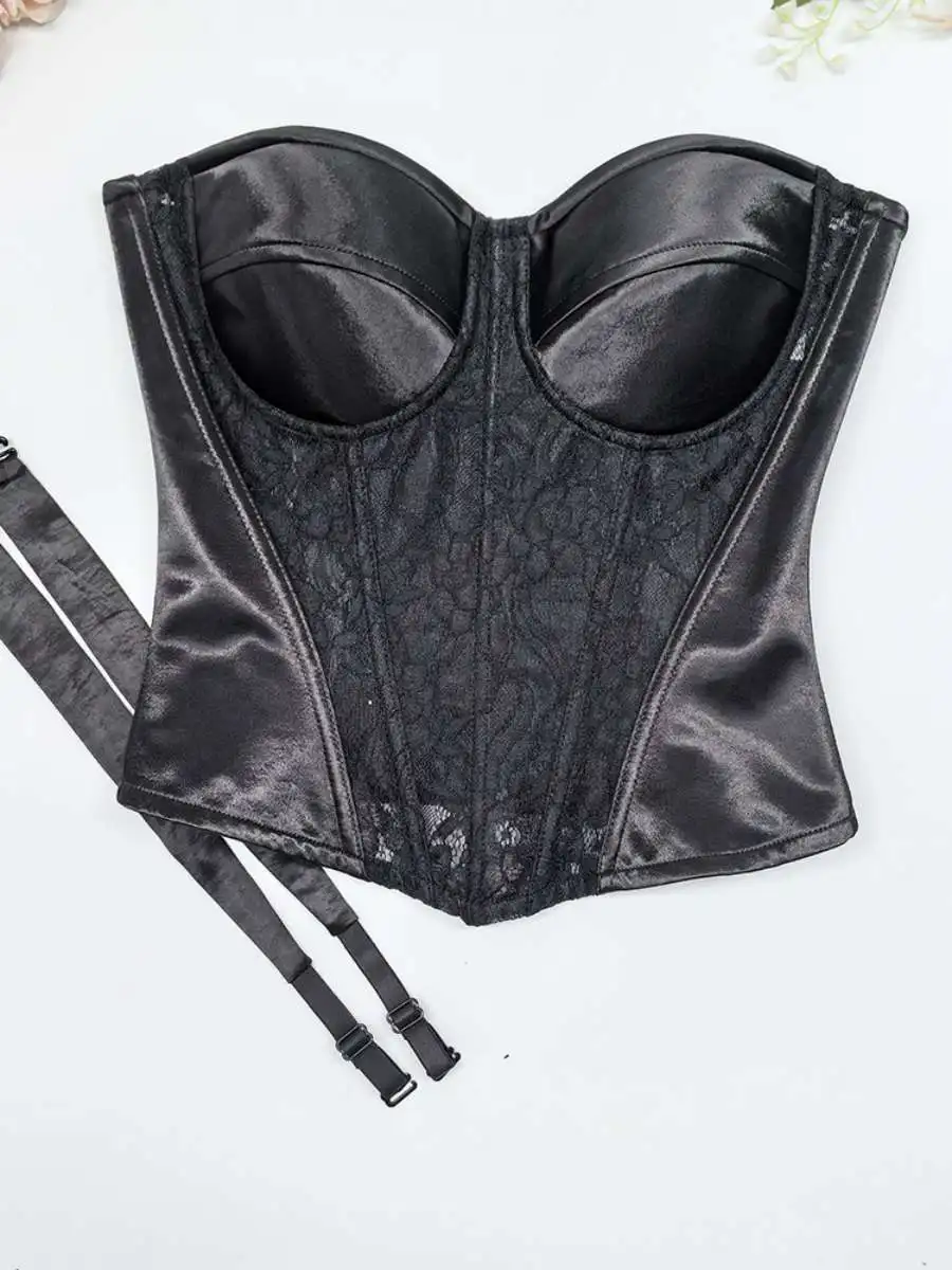 

Ацетатный атласный топ-бюстье с кружевными вставками и эффектом уменьшения объема груди, женская модная коллекция Весна 2024