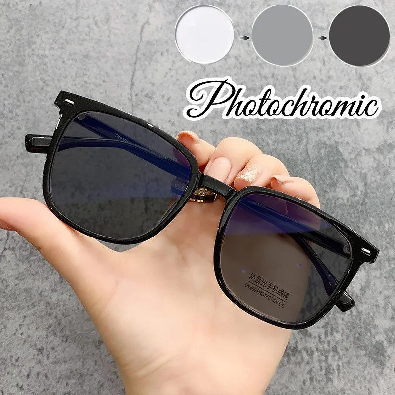 

Trend New Intelligent Photochromic Sunglasses Men Women UV400 Shades Eyewear for Driving Riding Retro Square Classic Sun Glasses