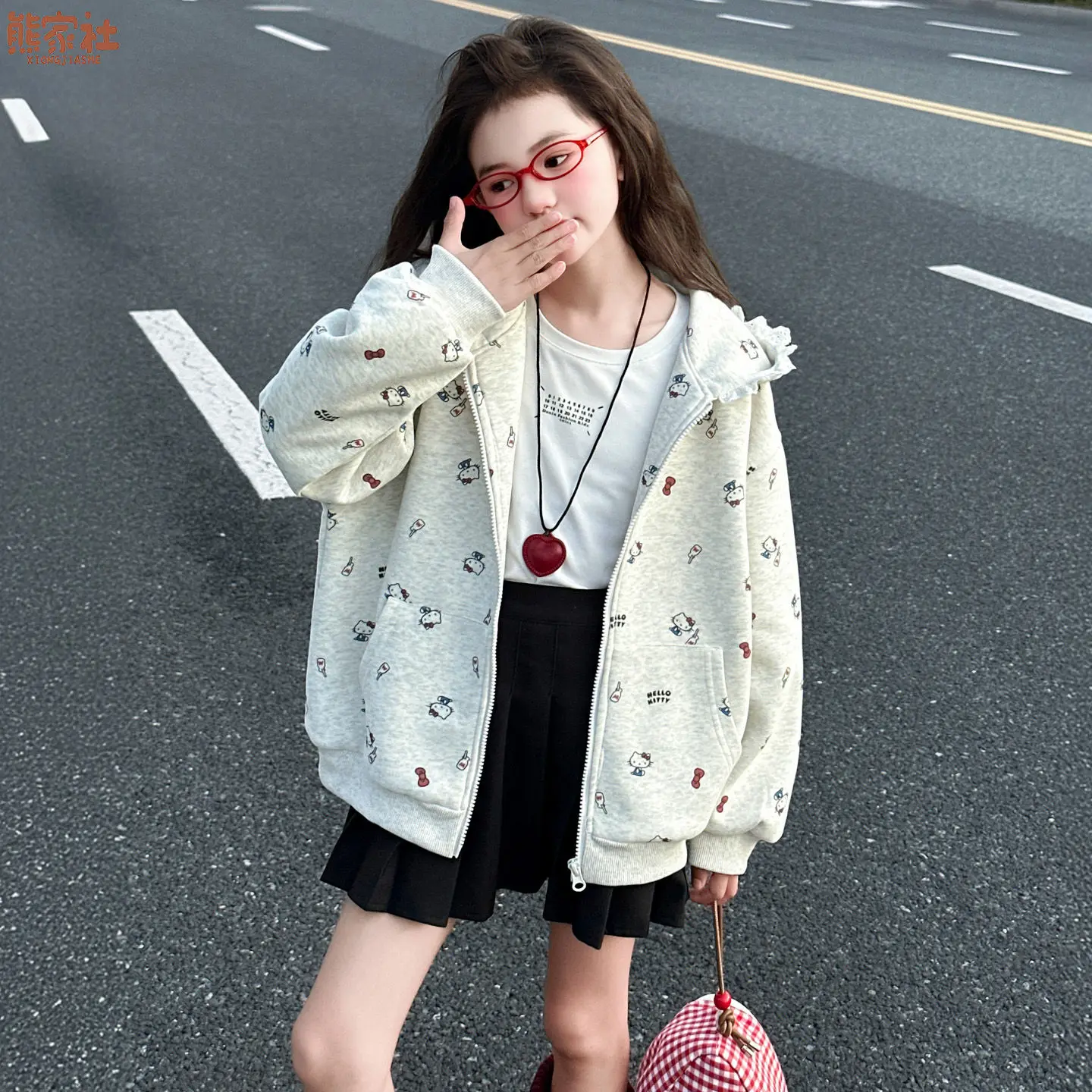 

New Autumn Hello Kitty Children' Hooded Sweatshirt Jacket Kawaii Sanrio Anime Teen Girls Cartoon Print Fashion Zipper Jacket