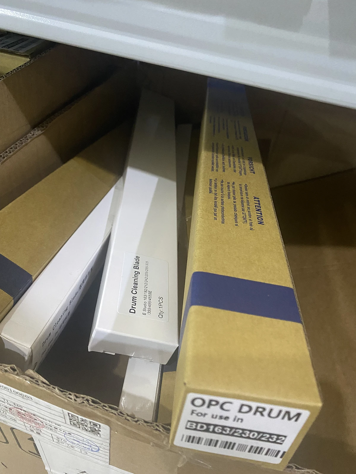 

Барабан OPC + чистящее лезвие для Toshiba E-Studio 168 208 230 280s 163 182 212 242 232 282 233 283 18 195 223 225 243 245 Цилиндр