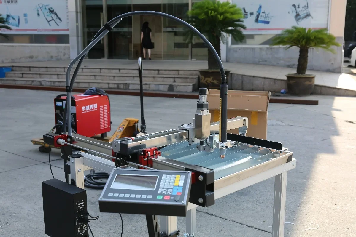 Cheap mini desktop numerical control plasma cutter