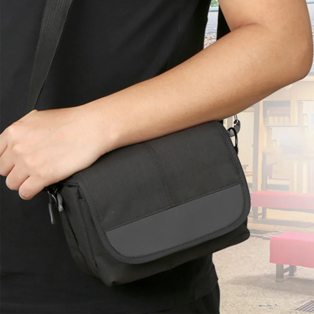 

Camera Shoulder Bag Nylon Material Waterproof Anti Shock Padded Portable Carrying Case for Dslr and Accessories Comfortable
