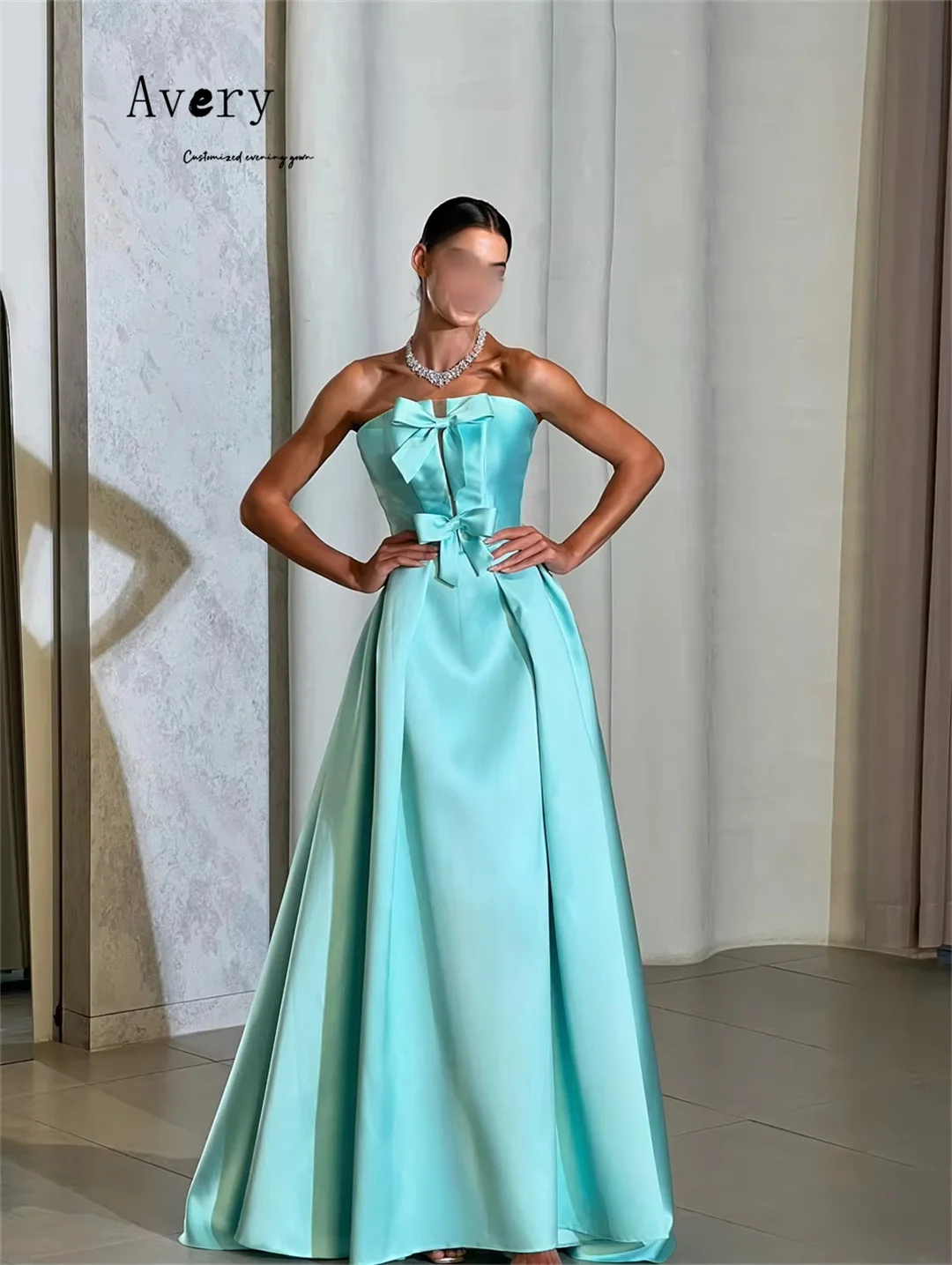 Avery مخصص صديرية دائرية بدون حمالات عارية الذراعين زهرة فساتين فاخرة لفساتين الحفلة الراقصة 2025 امرأة فاخرة مساء فستان الكرة ثوب