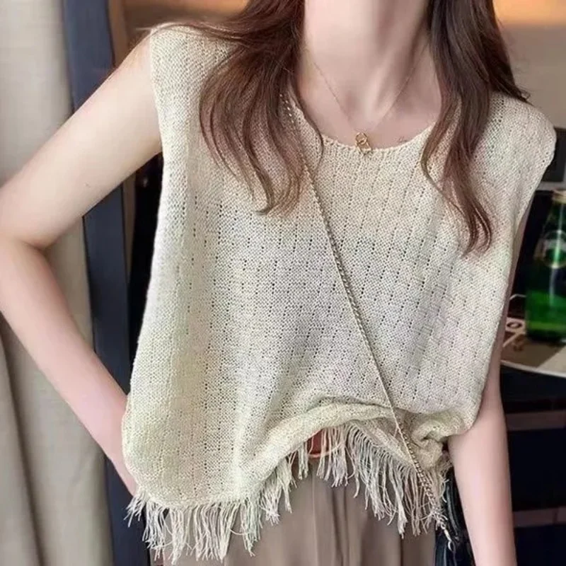 Knitted Sleeveless Crochet Top With Fringe Hem Women Casual Loose Short Crop Top Summer Beach Wear