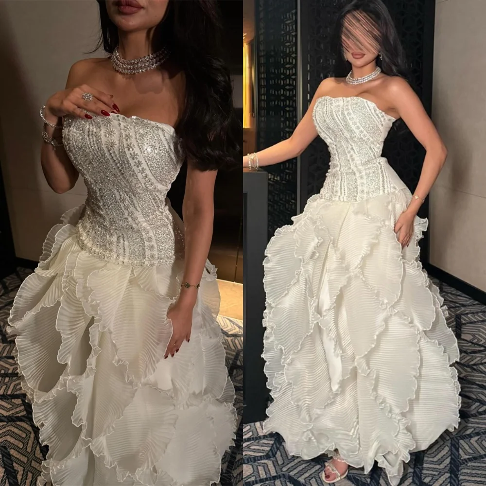 

Customized Sparkly Organza Evening Dresses Fashion Strapless Sleeveless Homecoming Dresses High Quality Vestido De Festa