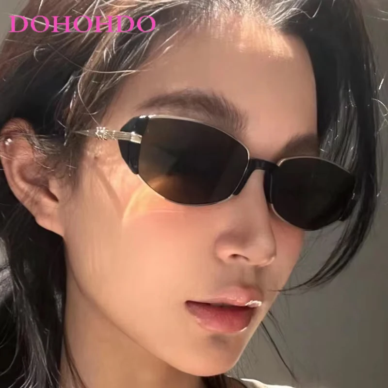 

Fashion Trend Metal Square Frame Sunglasses Men Women Luxury Brand Designer Vintage Personality Outdoors Travel Sunglasses UV400