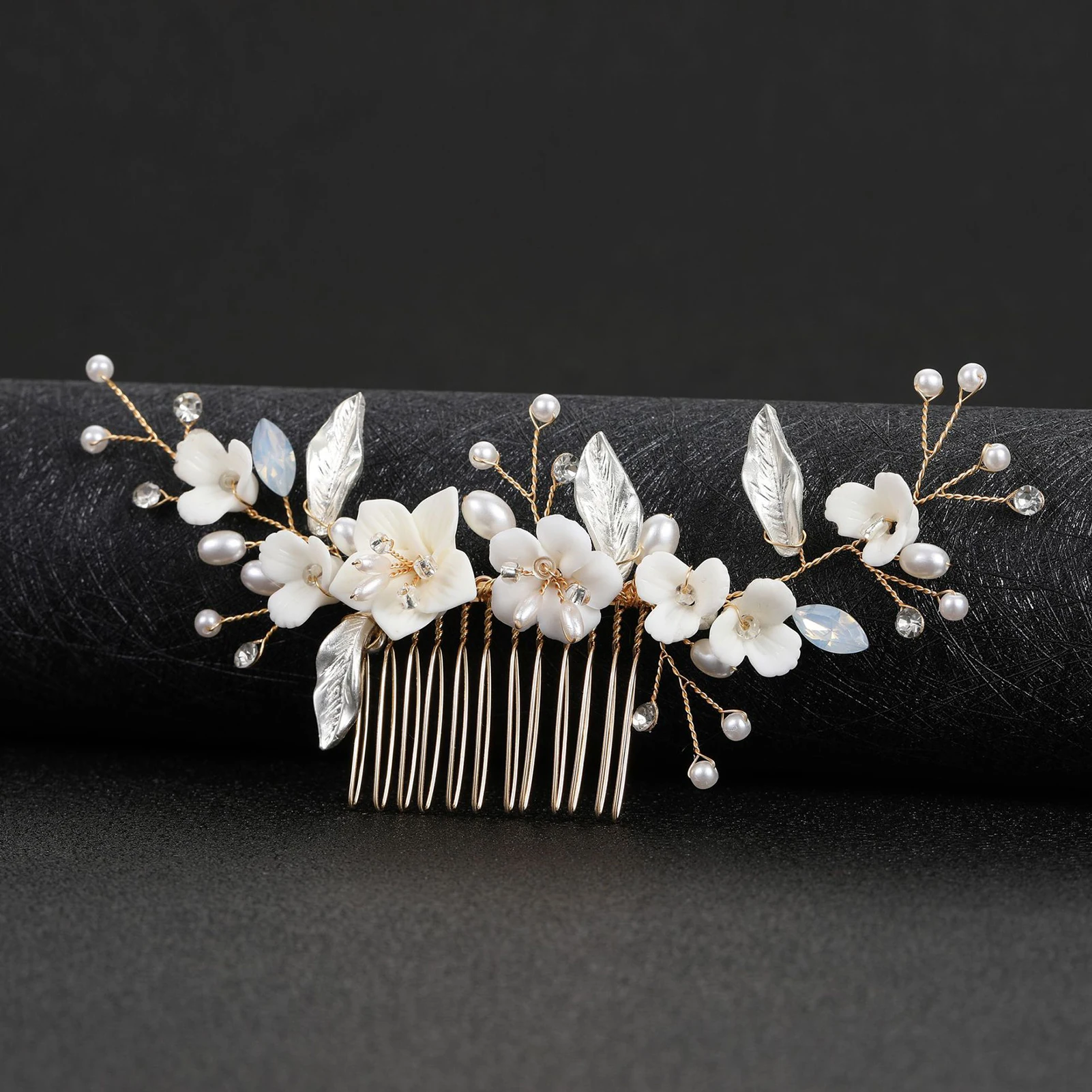 

Elegant White Flower Hair Combs for Bride Wedding Alloy Leaf Artificial Pearls Headbands Floral Hairclips Bridal Hair Jewelry