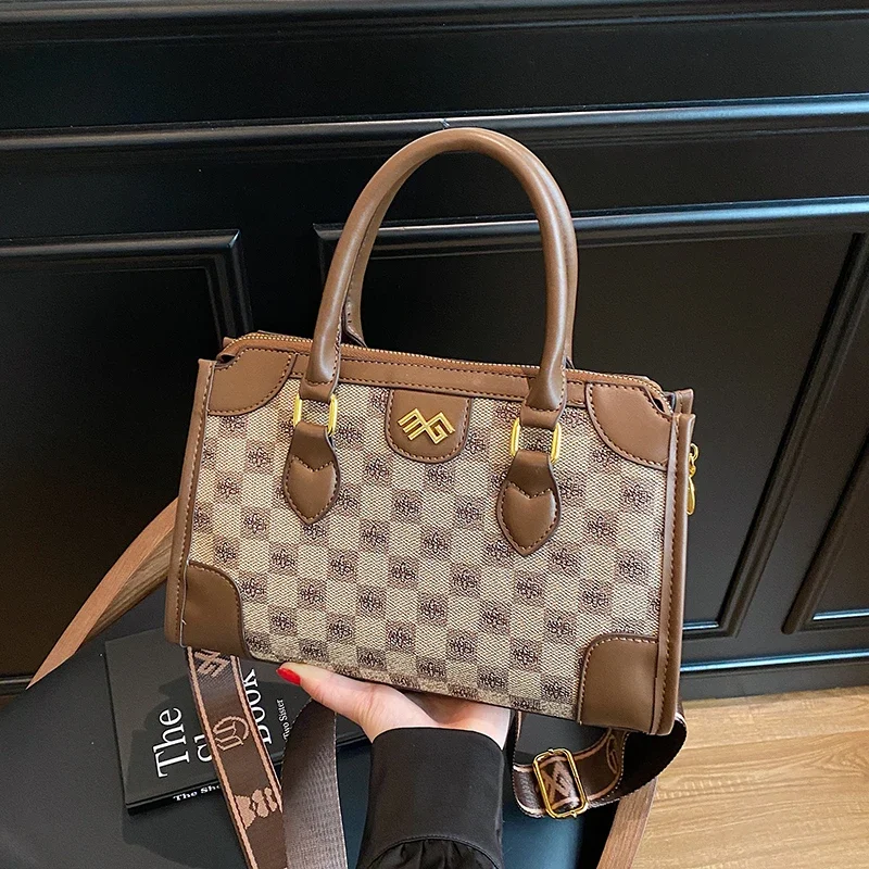 حقيبة كتف كلاسيكية أنيقة للنساء من الجلد بتصميم كلاسيكي على الكتف حقيبة يد فاخرة لملابس يومية أنيقة #2