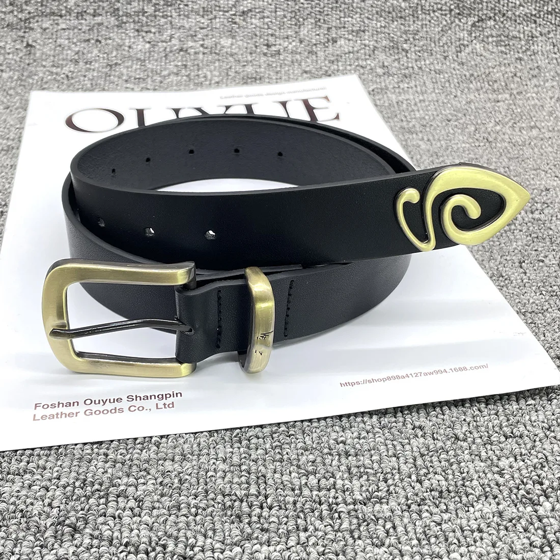 Ремень CH, мужской и женский, элемент Святого Меча, украшение, полый плющ, женский стиль, звездный стиль, штамповка в стиле ретро