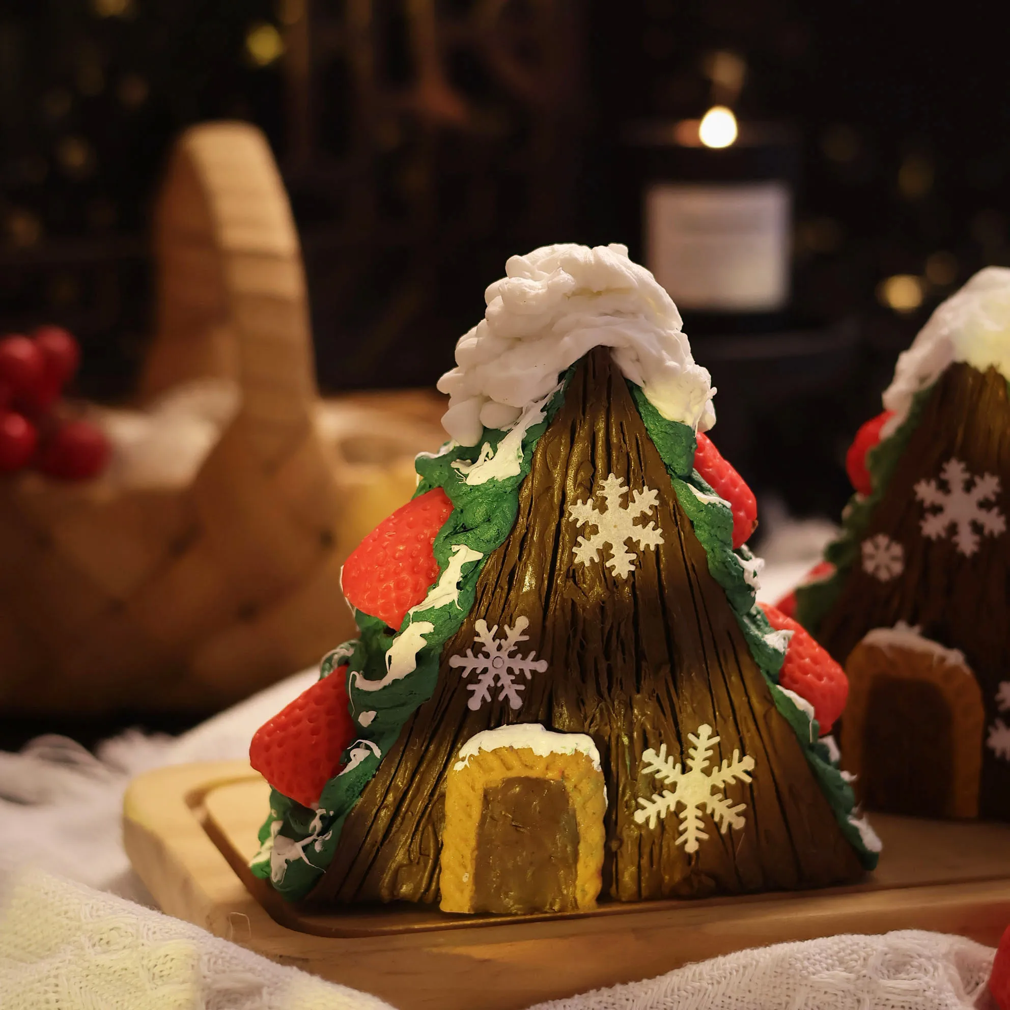 Christmas Tree House Handmade Soap Cute Forest Cabin Shaped Art Soap with Strawberry Snowflake Decor Bath Soaps Gift Giving
