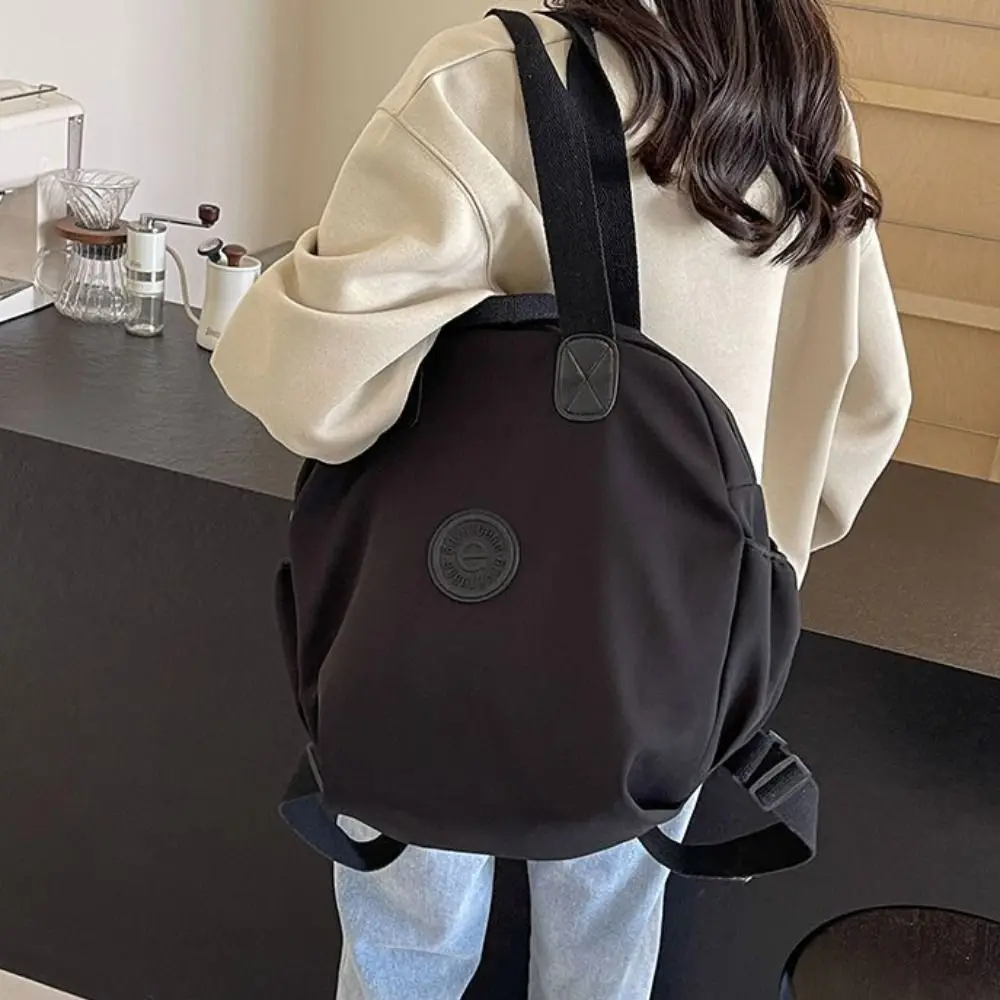 

Спортивный рюкзак из нейлона в корейском стиле, однотонная нейлоновая сумка через плечо для путешествий, сумка-тоут, нишевый дизайн, сумка для фитнеса для девочек