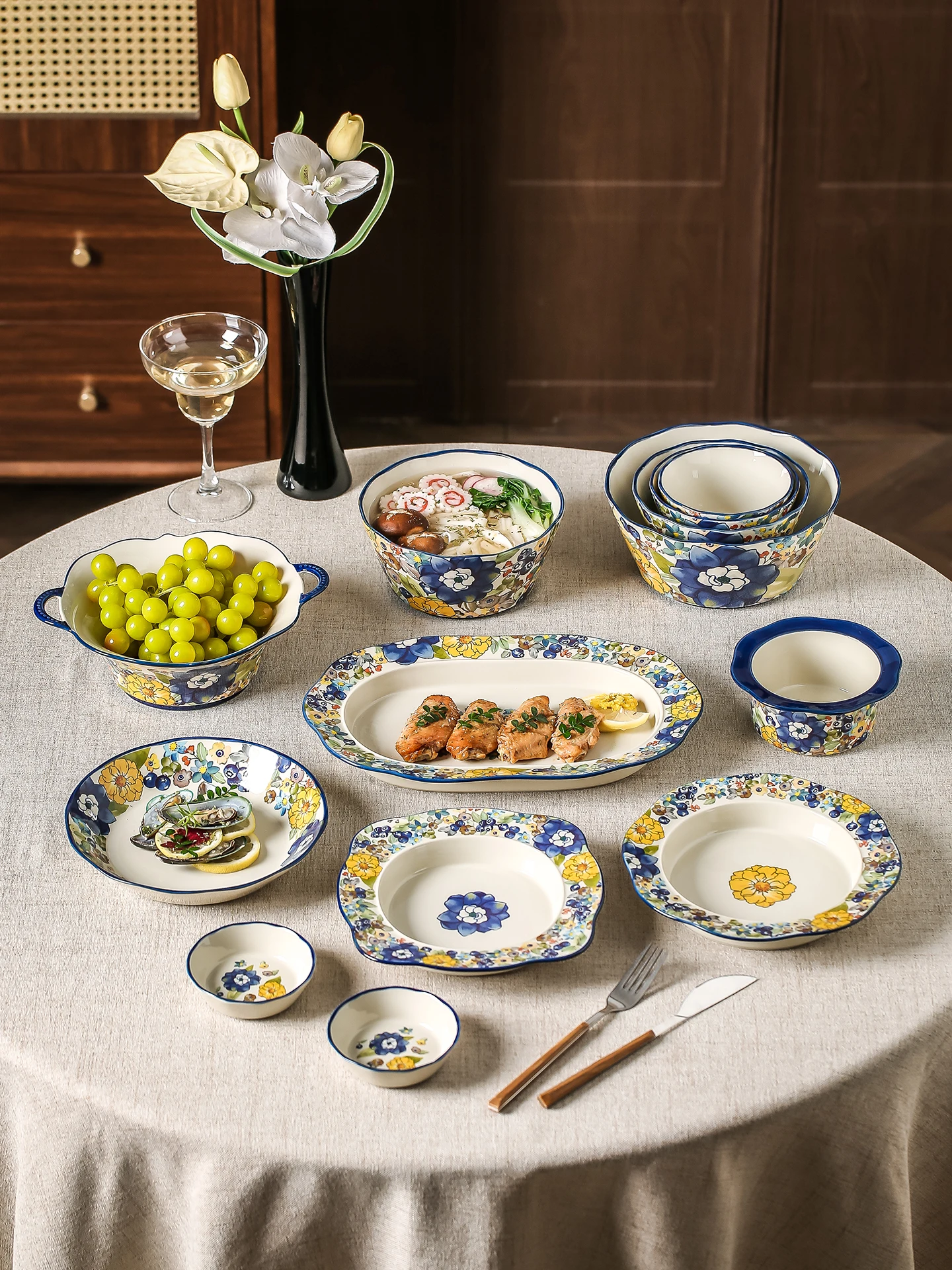 

Yacheng De Co-Branded Artistic Retro Glazed Dinnerware Set High-End Ceramic Bowl Plate for Home Use Floral Patterned Bowl