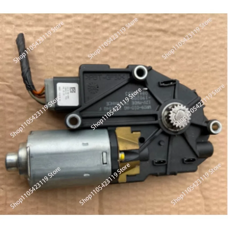 For Car Sunroof Motor Sunshade Curtain Motor, Replacement Part 81671D3000 81631D3000