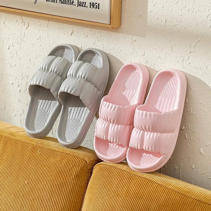 Soft Bottom Slippers for Women Home Bathroom Home Bath Non-slip Couple Summer Sandals for Men Summer Wear Comfortable