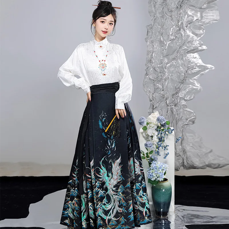 

2024 New Chinese Style Gold Woven Green Feather Ancient Style Suit Daily Printing Horse Face Skirt