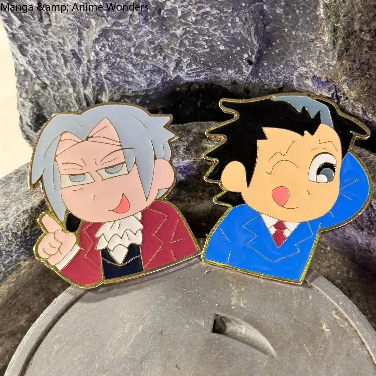 

Косплей Аниме Ace Attorney Apollo Justice Phoenix Wright Miles Edgeworth Benjamin Hunter Металлические коллекционные предметы Подарок на Хэллоуин