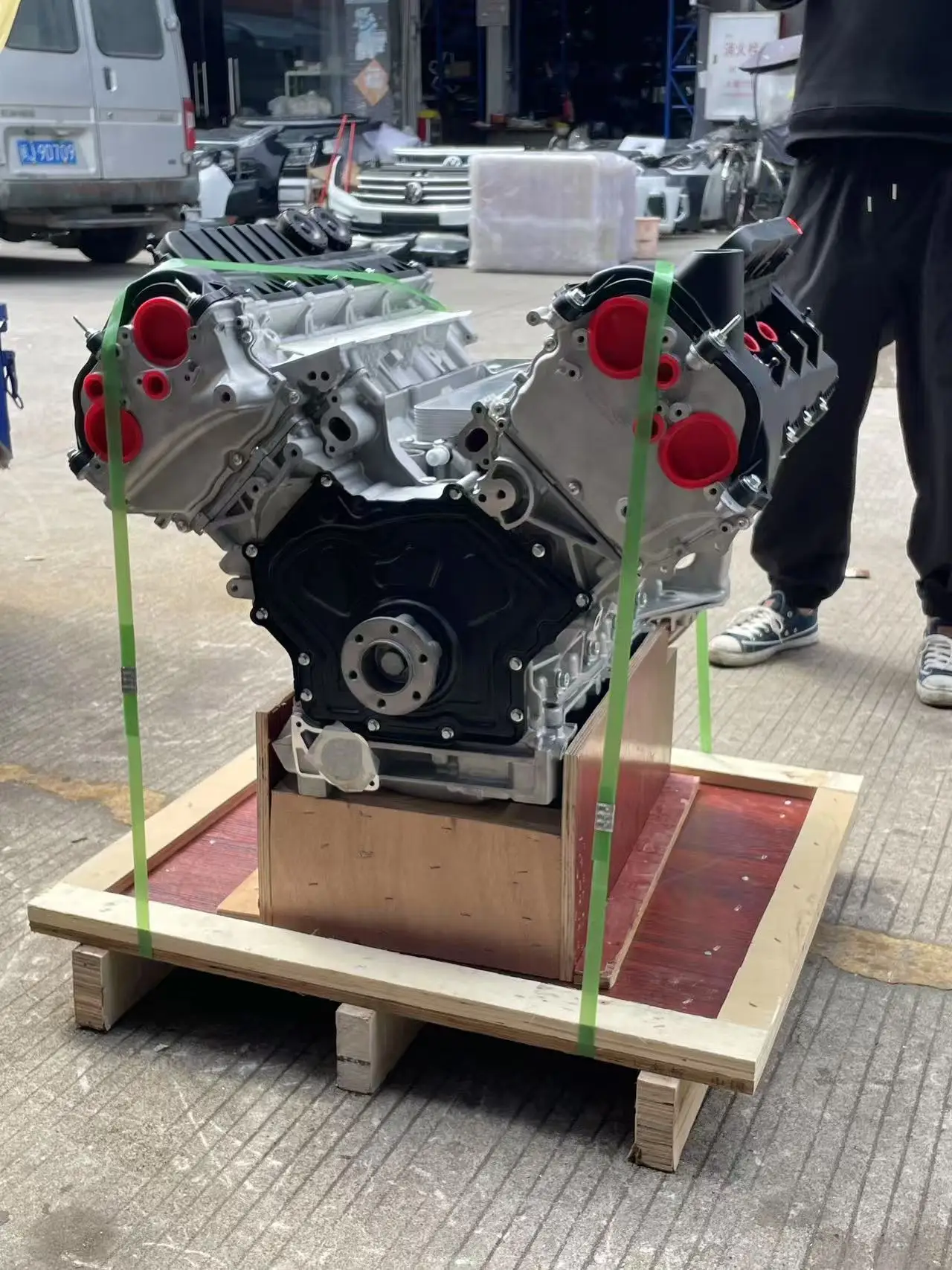 Hot Sale Manufacturers Produce High-quality Engine Assembly Complete 8 Cylinder Car Engines for 508PS