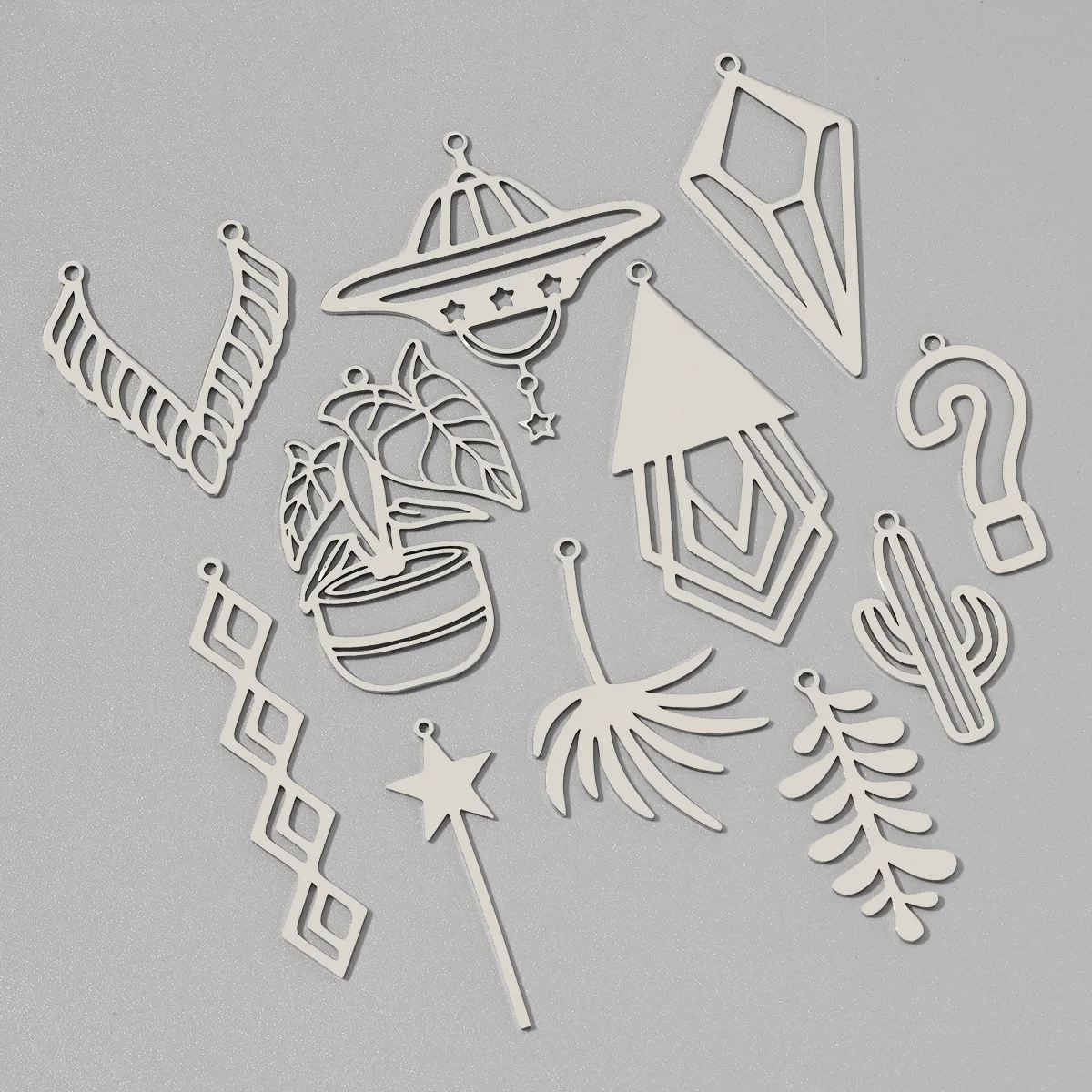 10 Stück/Set Edelstahl Hohle Saguaro-Kaktus DIY-Anhänger, Topf-Caladium Halsketten-Anhänger, UFO-Raumschiff Schmuckzubehör für Damen