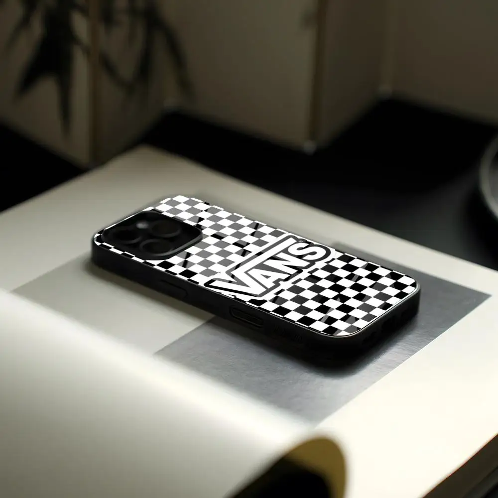 Capa de Celular de Vidro Antichoque V-VANS-S para iPhone 17 Air 16 15 17 14 Pro Max 13 12 11 X XS XR Plus e Samsung – Nova Tendência da Moda