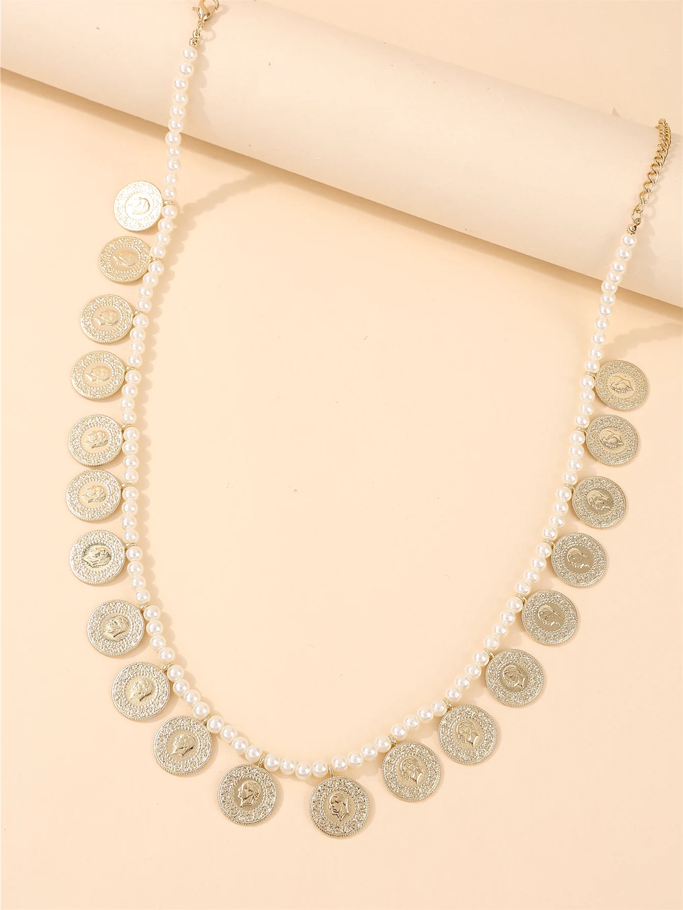 

Ladies' Fashion Jewelry Necklaces with Coin-Shaped Tassels - Luxurious Vintage, Elegant Accessories, Bridal Jewelry