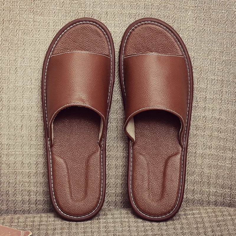 شبشب منزل من الجلد الطبيعي الجديد: شرائح داخلية غير قابلة للانزلاق للنساء والرجال - صنادل صيفية للجنسين للأرضيات الصلبة