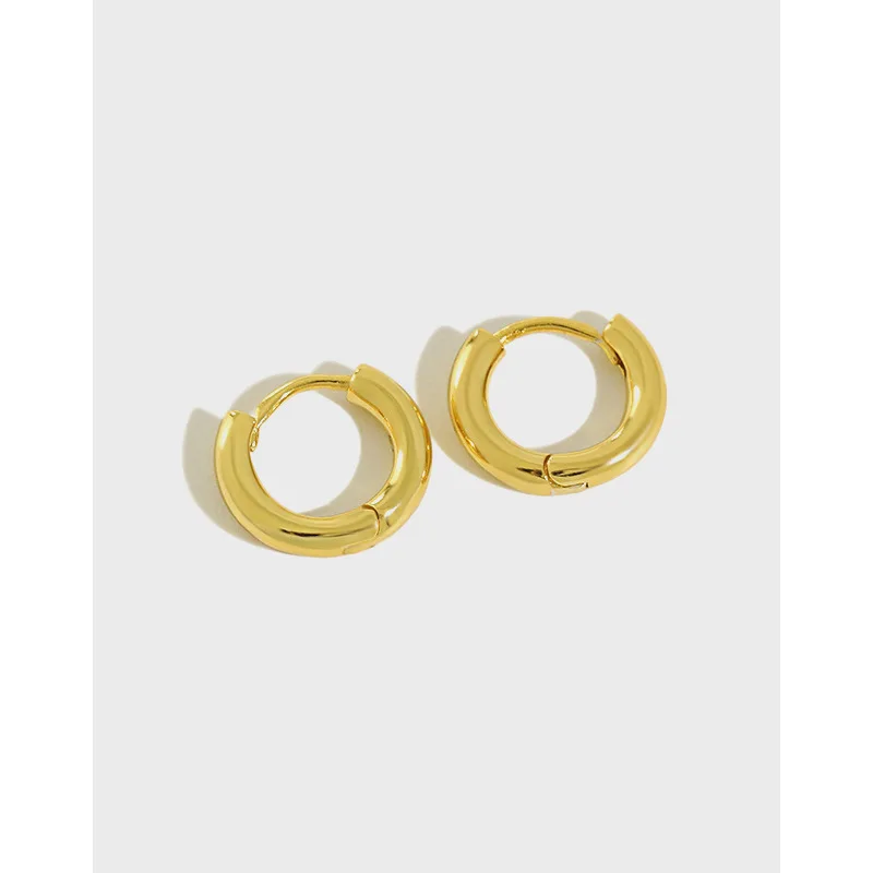 

Korean S925 sterling silver earrings with INS ear loops, personalized and versatile silver earrings