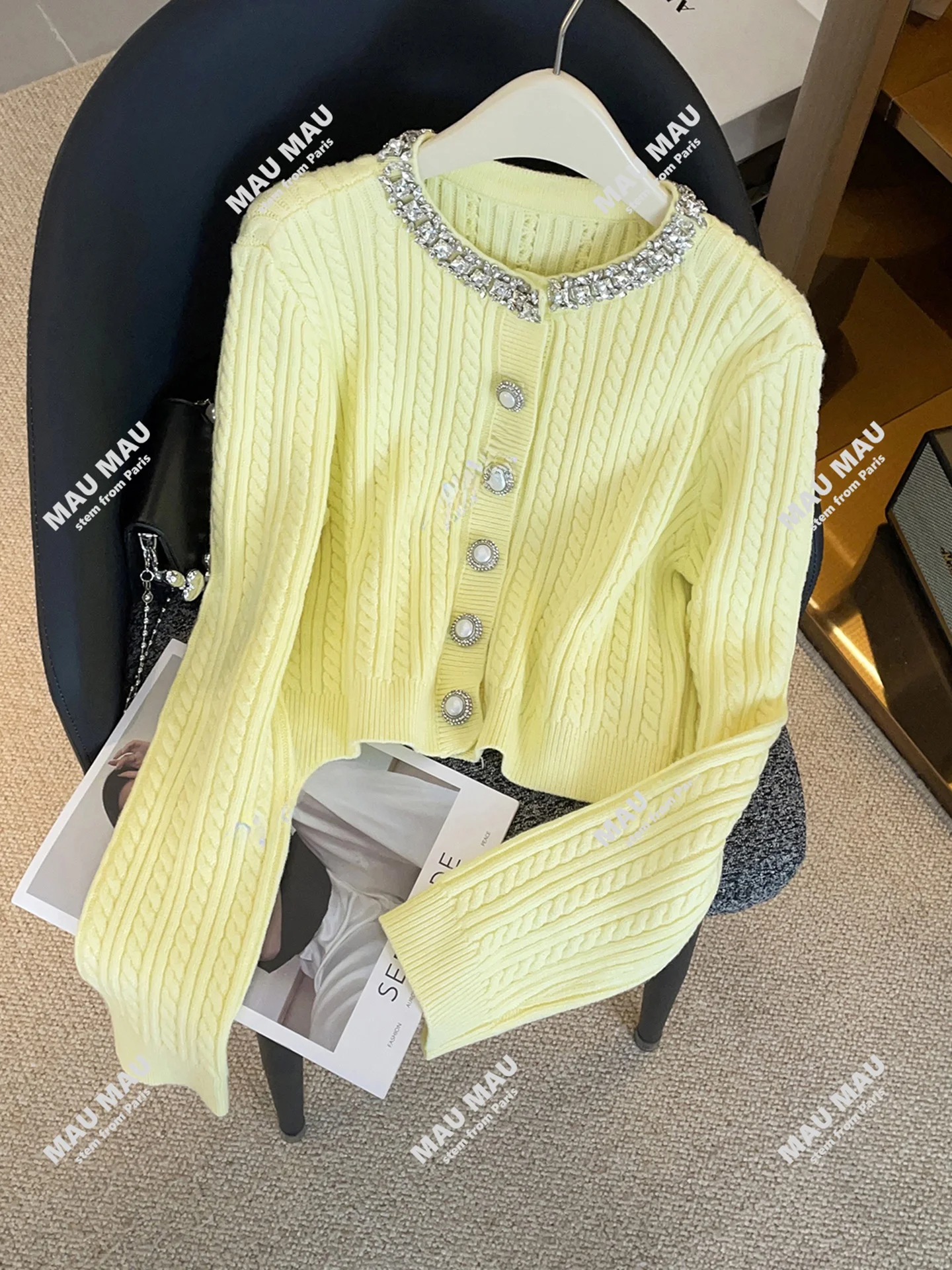 

Luxury Women's Knitted Diamond Embellied Open Cardigan Top Ele Commute Sle Midweight Long Sve round Ne Pure Color